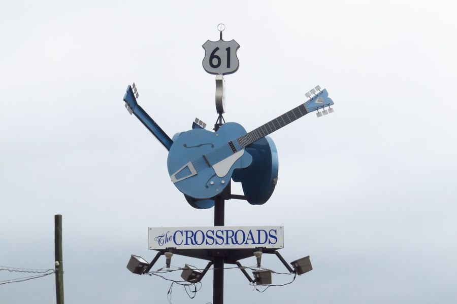 The Crossroads, que une la Ruta 61 con la 41 y donde se cuenta que Robert Johnson le vendió su alma al demonio.