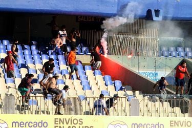 Tribunal de Disciplina castiga a la UC y Colo Colo por los desórdenes de la Supercopa
