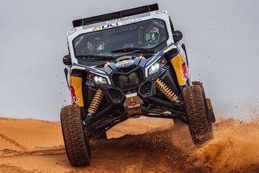 Chaleco López sigue liderando la categoría de los prototipos ligeros del Dakar 2022.