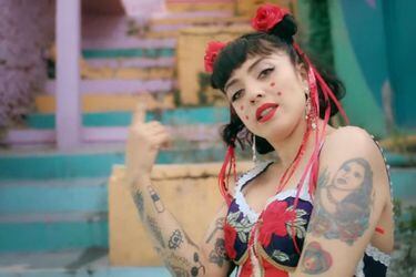 1575925717-mon-laferte