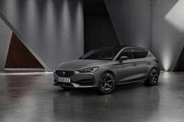 CUPRA-opens-the-doors-of-its-new-headquarters-with-the-debut-of-the-first-CUPRA-Leon_01_HQ
