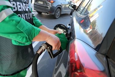 Enap anuncia nueva caída en los precios de las bencinas desde este jueves