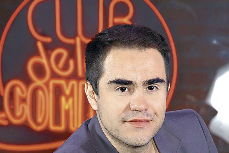 Juan Pablo Flores: el hombre sin club ni comedia - La Tercera