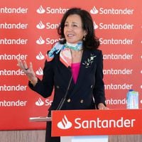 Ana Botín, presidenta de Banco Santander y proceso constitucional: “Nosotros vamos a seguir invirtiendo en Chile”
