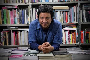 Alejandro Zambra obtiene Premio Iberoamericano de Narrativa Manuel Rojas