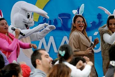 La original búsqueda de huevos de pascua de Cathy Barriga en Maipú