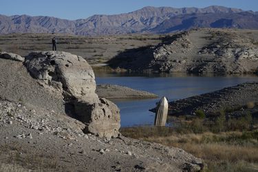 El preocupante efecto del cambio climático: más de la mitad de los grandes lagos del mundo se está secando