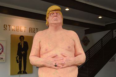 estatua de trump