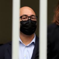 “Condena por abuso sexual justifica término de contratos”: bancos defienden cierre de cuentas bancarias a Nicolás López