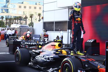 Checo Pérez y Max Verstappen miden tensiones en el Gran Premio de Azerbaiyán