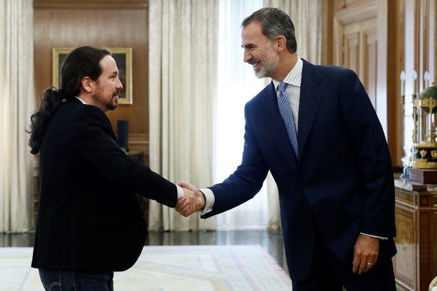 Rey Felipe VI y Pablo Iglesias