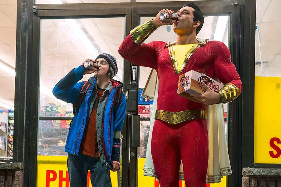 SHAZAM!(L-r) JACK DYLAN GRAZER as Freddy Freeman and ZACHARY LEVI as Shazam