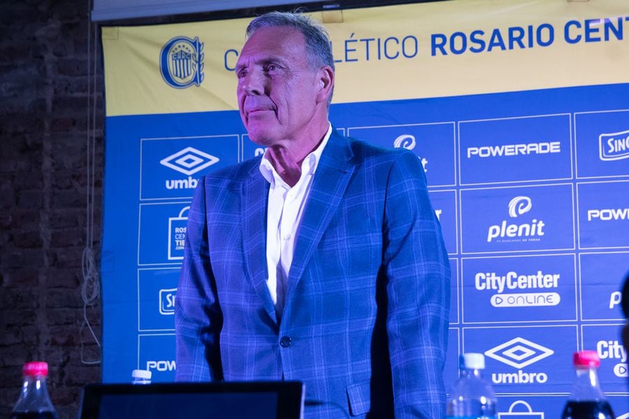 Miguel Ángel Russo, nuevo entrenador de Rosario Central, será homenajeado por la U en la previa al duelo amistoso que los enfrentará en Coquimbo.