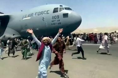 EE.UU. otorgará Estatus de Protección Temporal a migrantes afganos que llevan más de un año en el país