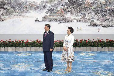chinese-president-xi-jinping-and-his-wife-p-38952295