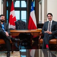 Boric y primer ministro de Canadá anuncian que defenderán en conjunto la protección de los océanos en la Cumbre de las Américas
