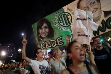 Fallo que condenó a seis años de prisión a Cristina Kirchner agita tablero electoral de cara a 2023 en Argentina