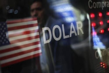 dólar— a su precio m‡ximo en dos a–os