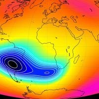 La misteriosa Anomalía del Atlántico Sur, que atraviesa Chile, está “creciendo” según informe