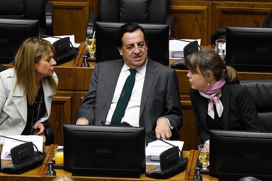 Senadores UDI. Foto: Agencia Uno.