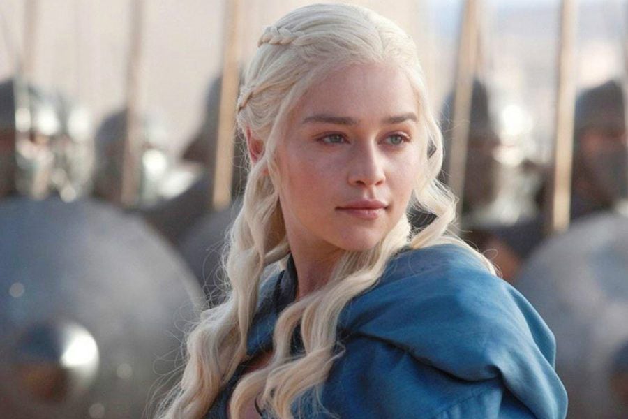 Game-of-Thrones-Daenerys-Targaryen-Emilia-Clarke-900x600