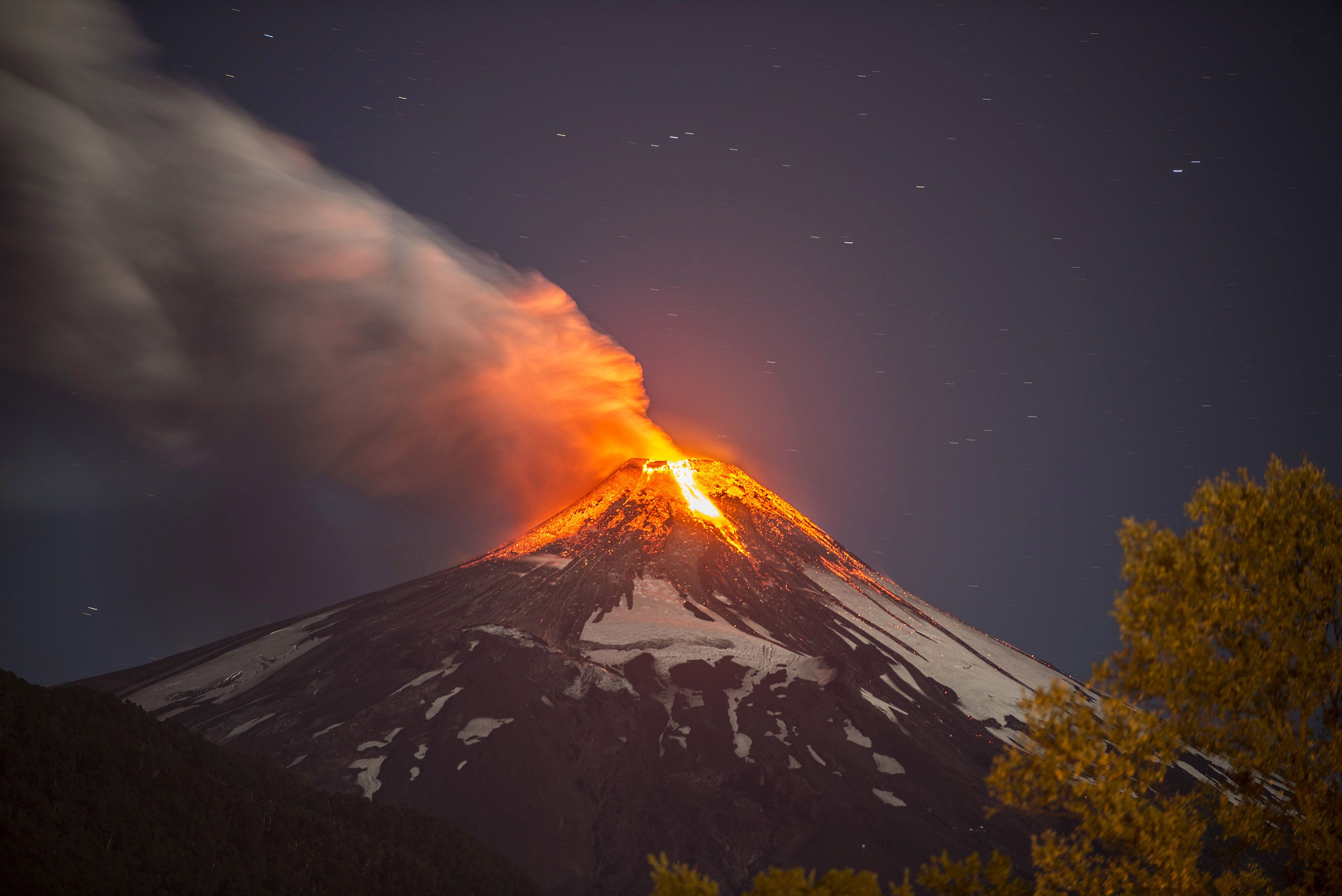 Alerta por Volc�n Villarrica: qu� podr�a pasar con una erupci�n volc�nica - La Tercera