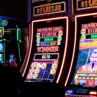 Superintendencia inicia proceso de otorgamiento de permiso de operación de casino de juego en Natales