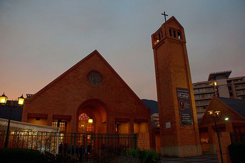 El precio de los sacramentos: ¿Cuánto cuesta casarse y bautizarse en las iglesias de Santiago? - La Tercera El precio de los sacramentos: ¿Cuánto cuesta casarse y bautizarse en las iglesias de Santiago? - La Tercera