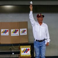 Elecciones en Venezuela: Candidatos opositores denuncian "compras de votos" cerca de locales de votación