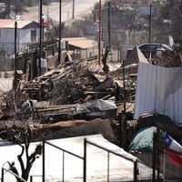 Tras cuestionamientos de vecinos en zonas afectadas por incendios: gobierno dice que “existe mucha desinformación”
