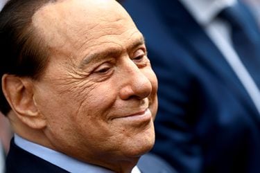 Silvio Berlusconi se moviliza para convertirse en presidente de Italia