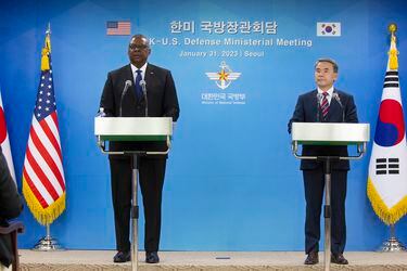 Estados Unidos movilizará más armamento para contrarrestar a Norcorea