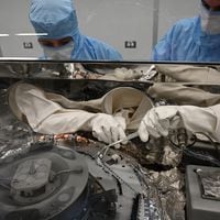 “Elementos cruciales”: el fascinante hallazgo de la Nasa tras abrir cápsula con muestras de un asteroide