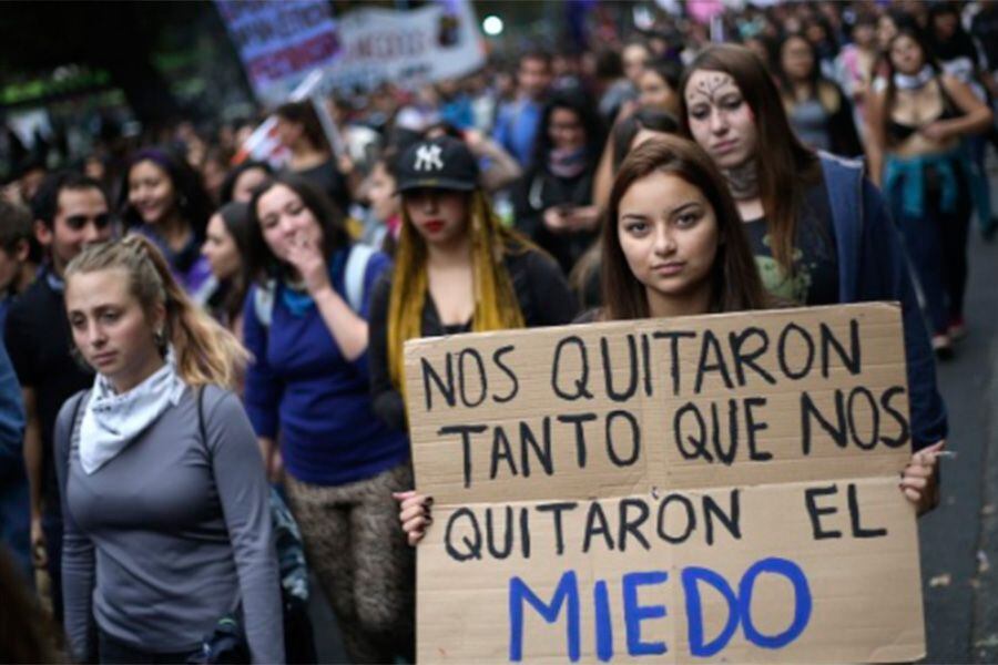 marcha-estudiantes acoso