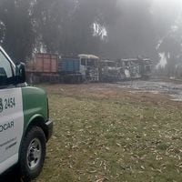 Investigan quema de cinco camiones en Rancagua