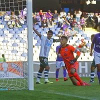 Santiago Wanderers golea a Concepción y avanza sin problemas