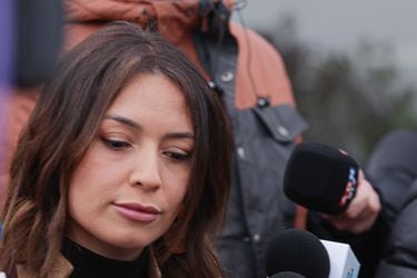 Convenios: Camila Polizzi llega a la fiscalía y guarda silencio