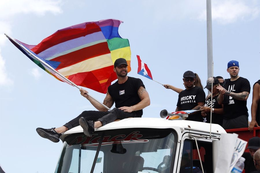 Artistas puertorriqueños asisten a segunda macromanifestación contra Rosselló