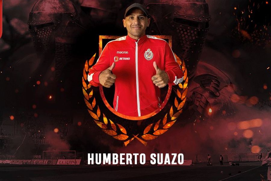 Humberto Suazo se transformó en el primer refuerzo de Deportes La Serena para la temporada 2022.