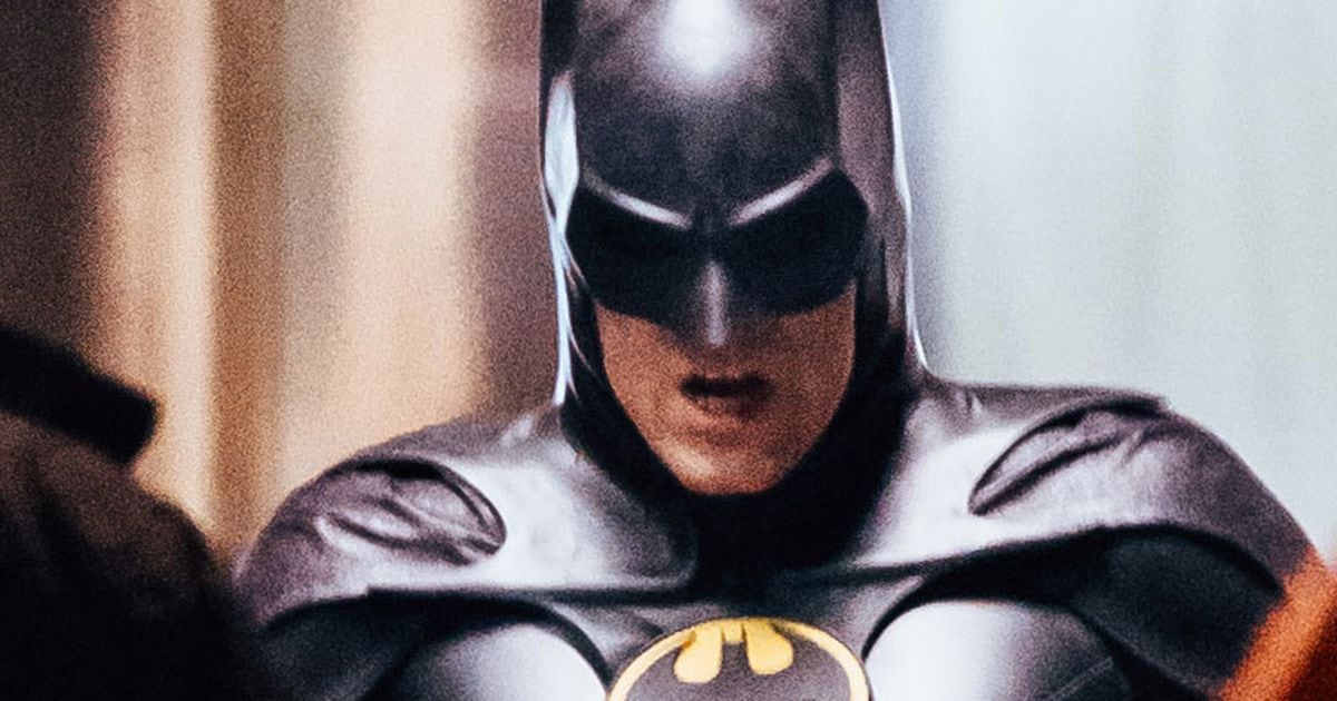 Aquí tienen un mejor vistazo al traje del Batman de Michael Keaton en la  película de Batgirl - La Tercera