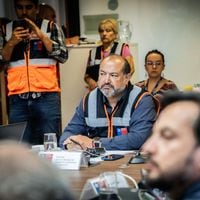 Exdirector de Senapred por presuntos autores de megaincendio de Valparaíso: “Se aseguraron de que se iniciara y no se pudiera apagar” 