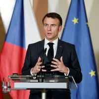 Macron descarta liderar una “ofensiva” contra Rusia, pero dice que despliegue de tropas es una opción