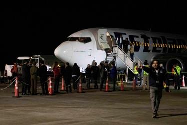Crisis migratoria: despega avión con más de 100 migrantes desde Arica hacia Venezuela