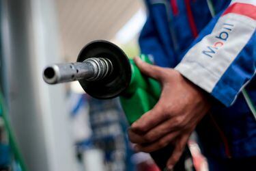 No sólo en Chile: precios se disparan en las gasolineras de todo el mundo