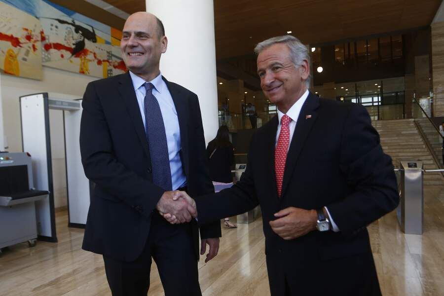 Ministro de Hacienda se reune con Luca Ricci del FMI
