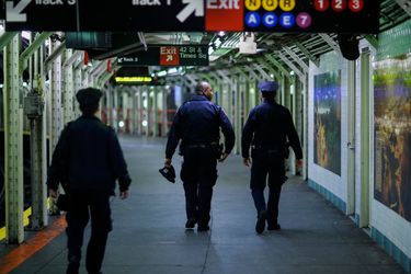Falleció mujer que fue empujada por una persona en situación de calle a las vías del metro en Nueva York