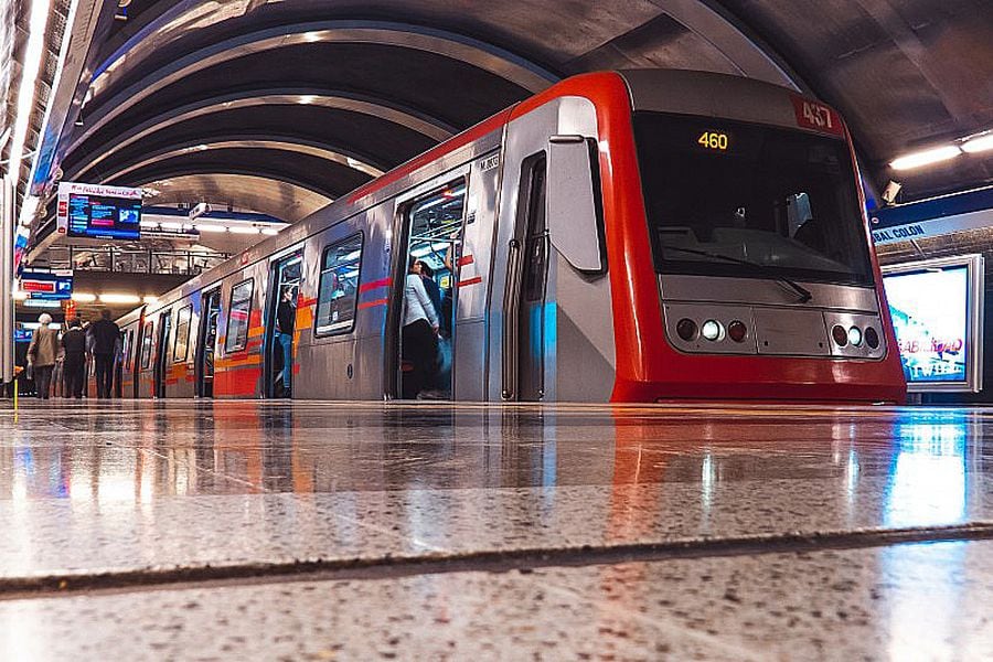Metro de Santiago informa que Línea 2 solo opera en los tramos Vespucio  Norte-Los Héroes y Franklin-La Cisterna - La Tercera