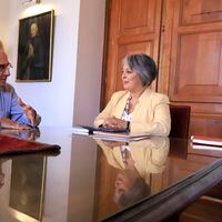 Ministra Jara y arzobispo de Santiago recalcan importancia de llegar a acuerdos en pensiones