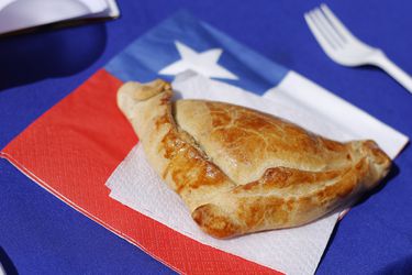 ¡Cuidado con lo que ingerimos este 18! Académica U. de Chile entrega consejos para el consumo de alimentos en Fiestas Patrias