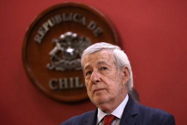 Cancillería cita a embajador de Perú en Chile y prepara nota de protesta por dichos de alcalde de Tacna